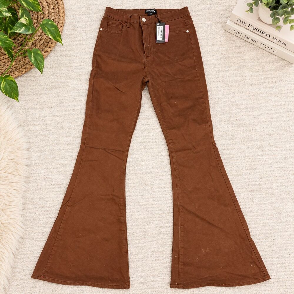 PrettyLittleThing Chocolate 5 Pocket Stretch Flared Jeans Women's US 6 NWT